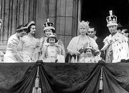 Prinzessin beatrice hat heimlich geheiratet. Queen Elizabeth Ii Stationen Ihres Lebens Brigitte De