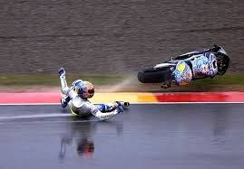 Valentino Rossi Crashes Out Of Mugello 2001 Valentino Rossi Valentino Rossi Helmet Valentino Rossi 46