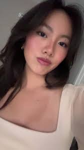 Kelly Yingling's Instagram, Twitter & Facebook