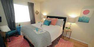 How to play bedroom makeover. I Let A Virtual Designer Give My Room Worthy Makeover Bedroom Atmosphere Ideas Bolts For Let S Ielts Books It Sn Apppie Org