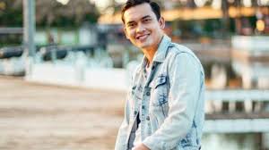 Learn about ikbal fauzi, indonesia actor: Biodata Ikbal Fauzi Asisten Arya Saloka Di Sinetron Ikatan Cinta Yang Curi Perhatian Karena Ganteng Surya