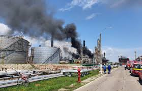 Explozie puternică la petromidia năvodari. Dputnh 0ejmn5m