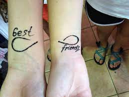 Henna Tattoos With Your Best Friend Tori Robinson I Like This One For Us Henna Tattoo Tattoos Friend Tattoos