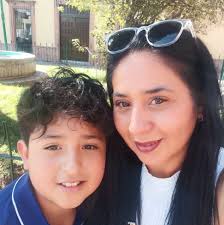 El sabor pene.... trante de Dickliciosos te va a fascinar, corre para que  pruebes 17 cm de sabor deli deli. 🥰