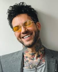 Daniel Broadstreet's Instagram, Twitter & Facebook