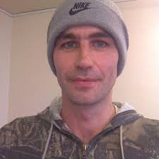 Mark Dearden (@chesterthejerk1)