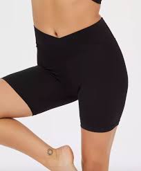 Viral Tiktok Aerie Leggings Are Now Available In Bike Shorts Why They Re So Popular