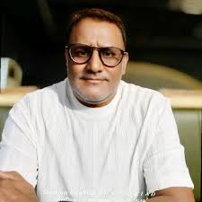 How to Lead with Questions Instead of Blame