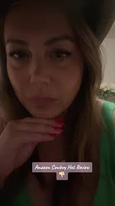 Amazon cowboy hat 👎🏻 #seriouslyamazon #plastic #disappointed  #longlivecowgirls #morganwallen #panicbuy #sendingback #momsoftiktok  #tiktokover35✔️ #under40 #adhdtiktok #fyp #fypシ #foryoupage #foryou