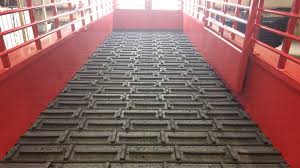 Flextough shell rubber floor mats black heavy duty deep channels for car 3pc set. Rubber Mats For Trailer Floors 16 4896m 1 2 Stall Trailer Floor Mat Large Sorbus Grass Outdoor Rubber Mat Interlocking Floor Tiles