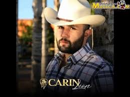 Pero qué hermoso sería ver el amor en tus ojos qué hermoso sería que me besaras con amor que me abrazaras con la fuerza del amor en tu corazón pero qué. Fotos De Carin Leon Musica Com