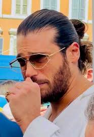 Like, this song has said it all💯💯😂 Have you ever been in a situation  where you can't go a day without something or someone?😫💯 This is the  story of my life, because