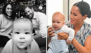 Prince harry and meghan markle's official christmas snap is 'on its way,' omid scobie has claimed. Meghan Markle News Archie Shows Off Crawling Milestone On Christmas Card Royal News Express Co Uk