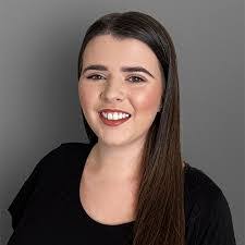 Adele Crawford's Instagram, Twitter & Facebook