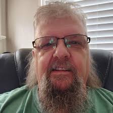 Hello, does anyone use car lacure