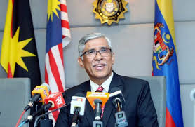 Sumber mengesahkan kepada astro awani, abu kassim akan bercuti sehingga minggu depan. I Had Tried To Step Down Three Times Before Says Macc S Abu Kassim
