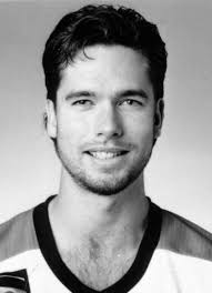 Player photos for the 1985-86 Granby Bisons at hockeydb.com