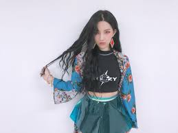 Maybe you would like to learn more about one of these? Gi Dle Gidle And Jeon Soyeon Image 6160653 On Favim Com