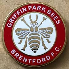 The circular badge has a bee at the center with the club's name and founding year including in a red outer ring of the roundel. Brentford Football Badges Pins For Sale Ebay