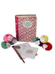 The authors write clearly and eloquently to ease any beginner knitter fears. The Knitting Tin Book Von Cath Kidston Gebraucht 9781844009800 World Of Books