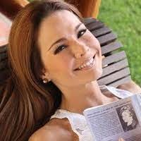 Eloisa Maturen's Instagram, Twitter & Facebook