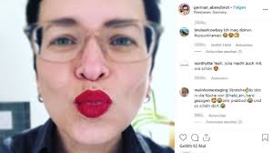 Thousands of items added daily from korea, japan, hong kong, taiwan, china and more! Das Sind Deutschlands Erfolgreichste Bloggerinnen W V