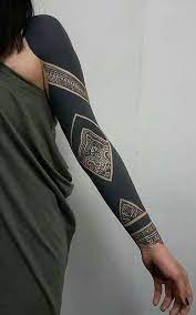Get all your professional tattoo supplies and medical equipment at cam tattoo. Solid Black Tattoo 100 Inspirationen Fur Mutige Schwarze Tattoos Freshouse