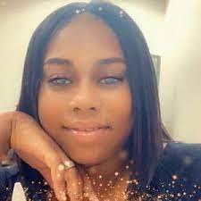 Lashonda Robertson's Instagram, Twitter & Facebook