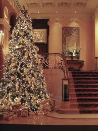 Maybe you would like to learn more about one of these? 45 Awesome Silver And White Christmas Tree Decorating Ideas Matchness Com White Christmas Tree Decorations Christmas Tree Christmas