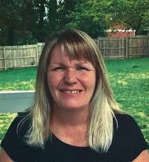 Lesa Fields's Instagram, Twitter & Facebook