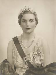 Royal dignitaries and politicians from around the world gathered at westminster abbey to pay their respects to the queen mother who died on march 30, 2002, at the age of 101. Princess Alice Duchess Of Gloucester Wikipedia