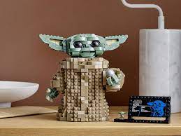 Lego S Baby Yoda Set Is Ready Just In Time For More Mandalorian Engadget Lego Mandalorian Lego Baby Star Wars Set
