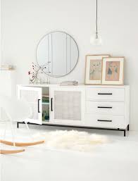 Weisse Kommode Rattan In 2020 Kommode Weiss Kleine Wohnung Tipps Auto Mobel