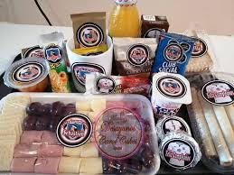 A festejar con un rico desayuno. Desayuno De Cumpleanos Tematica Colo Carol Cakes Iquique Facebook