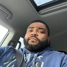 Charles Mccarter's Instagram, Twitter & Facebook