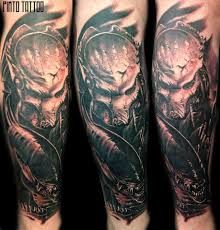 Alien Vs Predator Tattoo By Pimto Recurring Black Onyx Tattoo Studio Predator Tattoo Tattoo Studio Alien Vs Predator