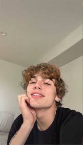 Vinnie hacker attacks malu trevejo, james charles subscribe for drama: Vinnie Hacker