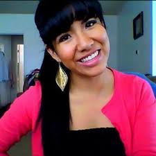 Yvette Casas (@VettyGrl)