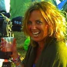 Karen Beland's Instagram, Twitter & Facebook