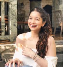 Anjali tendulkar aka the better half of the god of indian cricket, sachin tendulkar has often been in the scoop ever since sachin's biopic, sachin: Sara Tendulkar Wiki Age Boyfriend Family Biography More Wikibio
