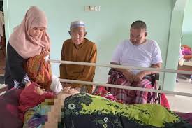 Tak siap kerja rumah siap kena rotan dengan penampar sampai ada yang sanggup tak nak pergi sekolah. Lupa Hasrat Jadi Cikgu Wanita Habiskan Masa 24 Jam Sehari Jaga 3 Insan Tersayang Terlantar Sakit Ajaib Tak Pernah Rasa Penat Viral Mstar