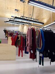 Chaque commerçant ou client est invité à suivre un certain nombre de mesures de protection sanitaire, garantes de notre santé individuelle et collective. Happy Shop Vivre A Berlin