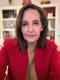 As soon as we saw you, I said, “I bet she knit that sweater.”What a  gorgeous neck line.