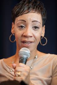 Prize-winning Washington elementary teacher brings energy to the classroom 