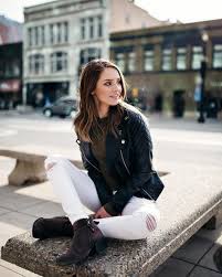 Awesome Creative Fashion Photography Creativefashionphotography Photography Poses Women Street Fashion Photography Fashion Photography Poses
