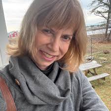 Hi! I'm looking for an alternative to the standard doggie daycare (sadly,  my one dog got very sick from one of the bigger daycares here). Does anyone  perhaps run a small-ish daycare