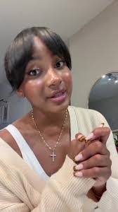 Clem Moore's Instagram, Twitter & Facebook