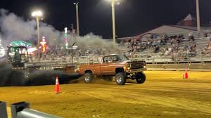 6.7 Cummins screamin down the track!!! This sound never gets old!! 😍😍😍.  #jh #jhdiesel #jhdiesel4x4 #jhdieseland4x4 #diesel #cummins #squarebody