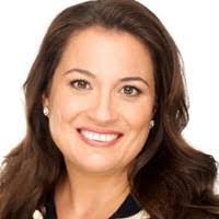 Lynn Schiller's Instagram, Twitter & Facebook