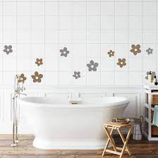 Die qualität der selbstklebenden fliesenfolien zeigt sich bereits beim. Fliesendekor Bluten Zum Badezimmer Dekorieren Wall Art De